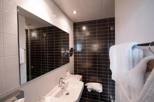 The Ambassador Rooms Photos