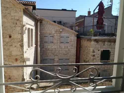 Gothic Palace Heritage Kamar Photos