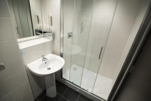 Ramada by Wyndham Milton Keynes Rooms Photos