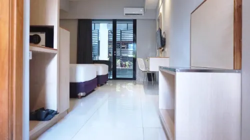 Conjioo Hotel Kuta Managed by Mhm Kamar Photos