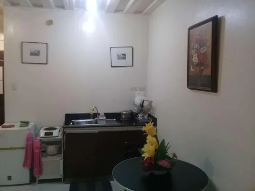 Ekonumi Rooms at Moonwalk Paranaque Photos