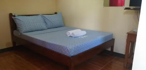 Divine Castle Travelers Inn Rooms Photos