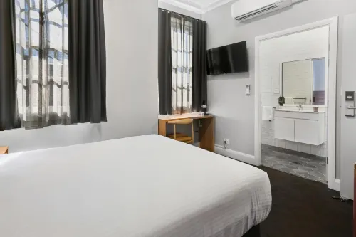 Penshurst Hotel Photos