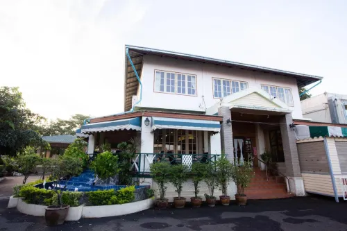 Surin Majestic Hotel Extérieur Photos