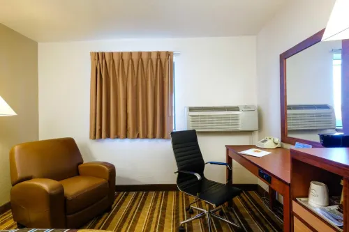 Super 8 by Wyndham Las Cruces/White Sands Area Rooms Photos