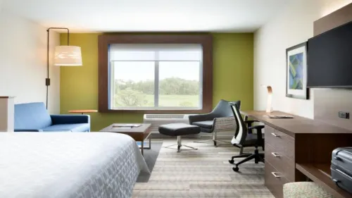 Holiday Inn Express New Rochelle Rooms Photos