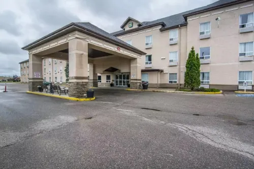 Quality Inn & Suites Yorkton Eksterior Photos
