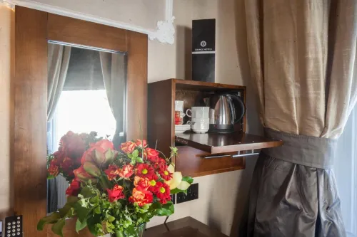Gem Strathmore Hotel Rooms Photos