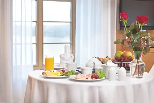 Hotel Bulwar Ăn uống Photos