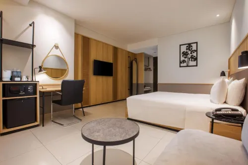 Hotel Santika Tasikmalaya Zimmer Photos