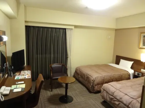 Hotel Route-Inn Hofu Ekimae Camere Photos