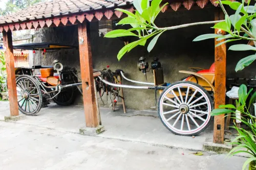 Griya Gribig Guest House Mitra RedDoorz Eksterior Photos