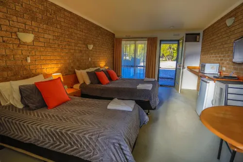 Mountain View Motor Inn & Holiday Lodges Rooms Photos