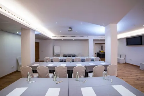 Hotel Serrano Business Facilities Photos