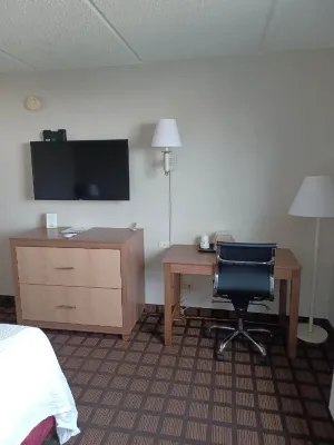 Days Inn & Suites by Wyndham Laredo Zimmer Photos