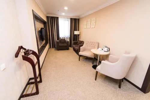 King Hotel Astana Номера Photos
