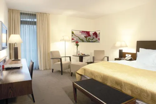 Ramada by Wyndham Nuernberg Parkhotel Rooms Photos