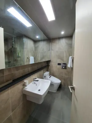 SOTA SUITE SOKCHO WORLDSTATE Kamar Photos