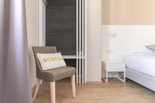 Hotel Boston Rooms Photos