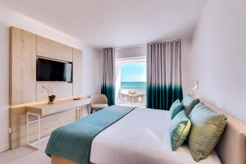 Hotel Sol e Mar Albufeira - Adults Only Rooms Photos