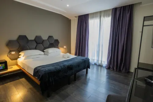 Black Hotel Photos