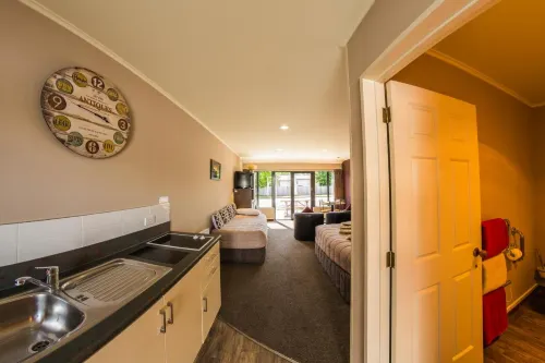 Lakefront Lodge Photos