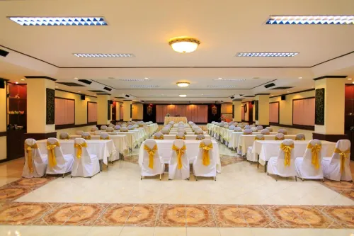 Regent Lodge Lampang Business Facilities Photos