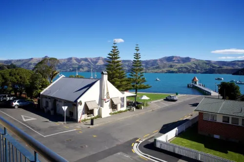 Akaroa Criterion Motel Near Hotel Photos