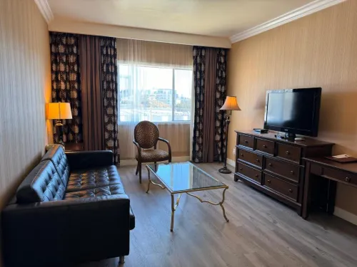 Garden Suite Hotel and Resort Photos