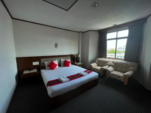 River Grand Hotel Rooms Photos