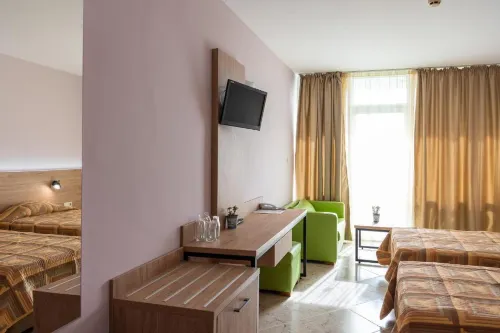 Ivana Palace Hotel - Free Parking Номера Photos