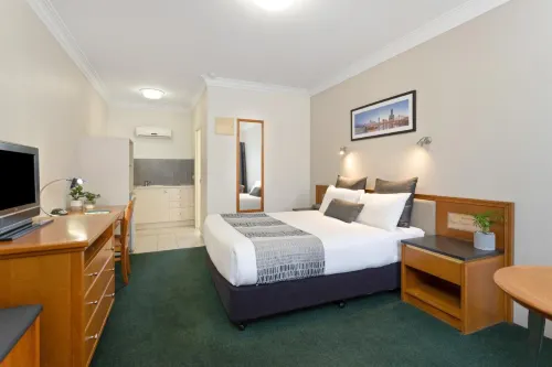 Coopers Colonial Motel Zimmer Photos