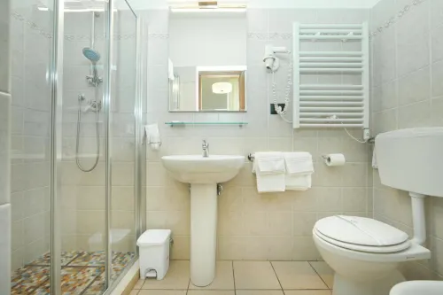 Hotel Venezia Rooms Photos