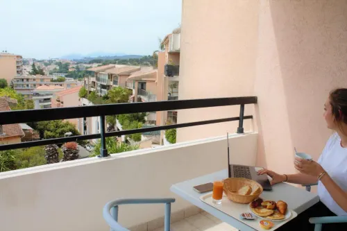 Adonis Cannes - Hôtel Thomas Camere Photos