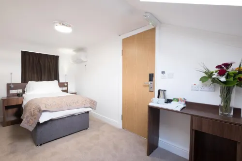 Signature London Rooms Photos