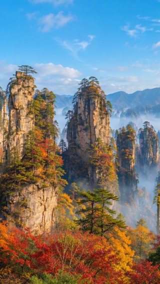 6D5N • In-Depth Zhangjiajie, Fenghuang & Aizhai Bridge: 4 Scenic Spots & 3 Ancient Towns, Miao Costume Experience - Immersive scenery & Xiangxi charm - Licensed 7-14 Seat Business Vehicle & 5-Diamond Hotel