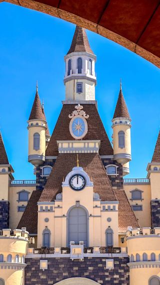 6D5N • Ho Chi Minh City + Mui Ne + Nha Trang Optional guide and ticket services