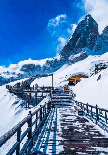 10D9N • Dali Erhai + Lijiang + Shangri-la + Lugu Lake + Yulong Snow Mount . Tailor-Made Itinerary.8 pax EN group and Exclusive for International Visitors