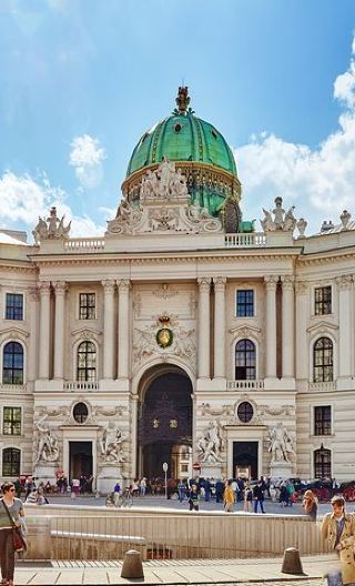7D6N • Central and Eastern Europe Highlights 7-Day Tour from Frankfurt