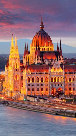 8D7N • Czech Republic, Austria, and Hungary