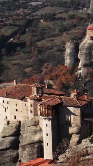 2D1N • From Athens: Delphi and Meteora 2-Day Tour with Hotel