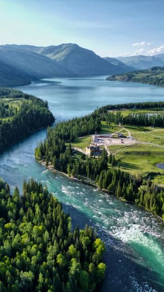 8D7N • Xinjiang + Urumqi + Northern Xinjiang + Xinjiang Kanas National Geopark + Sayram Lake