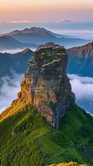 7D6N • GuizhouGuiyang + Huangguoshu Waterfall + Mount Fanjing + Libo + Zhenyuan County + Xijiang Qianhu Miao Village