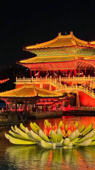 8天7晚 • 河南＋鄭州＋洛陽＋ 開封＋嵩山少林寺 ＋萬仙山