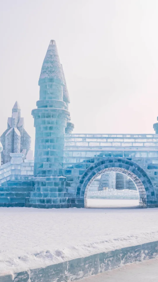 6天5晚 • 哈爾濱 冰雪大世界 中國雪鄉 雪韻大街 亞布力滑雪 雪地摩托 馬拉爬犁