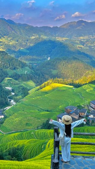 5D4N • Dual Wonders of Guilin: Ruyi Peak, Yangshuo Riverscapes, and Longji Rice Terraces - Family Vacation Package