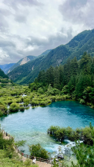 6D5N • Chengdu + Jiuzhaigou National Park + Huanglong National Scenic Area