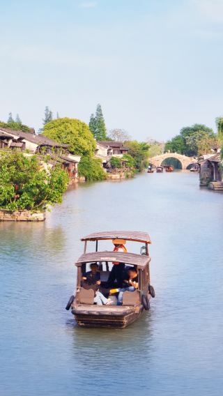 5D4N • 9-person small group tour: Shanghai + Suzhou + Hangzhou + Wuzhen - 5-diamond hotels and 24-hour pick-up service