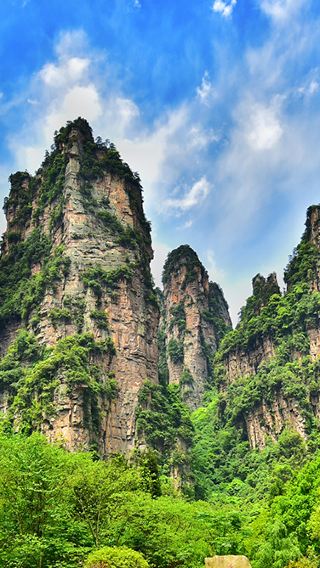5D4N • Zhangjiajie National Forest Park + Tianmen Mountain Cableway + Tianzi Mountain + Furong Town + Fenghuang Ancient Town