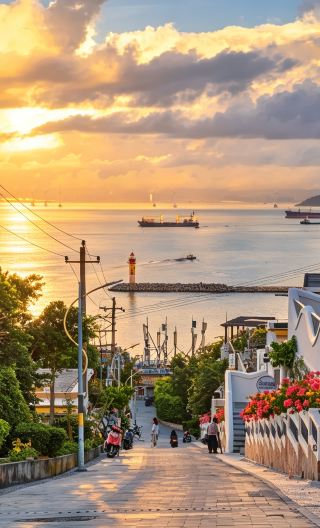 6D5N • Hong Kong-Zhuhai-Guangzhou-Shunde-Foshan-Zhongshan-Macao Explore six distinctive cities & taste genuine regional cuisines